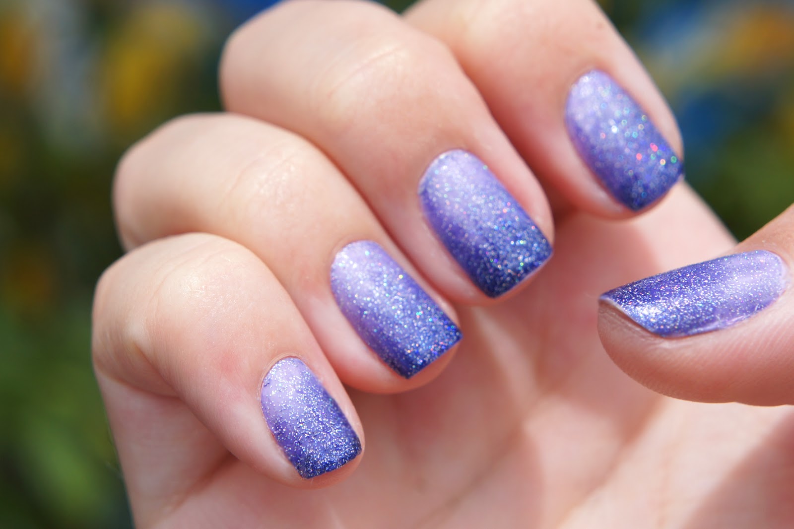 Aplique glitter para deixar o efeito ainda mais incrível (Foto: Reprodução)